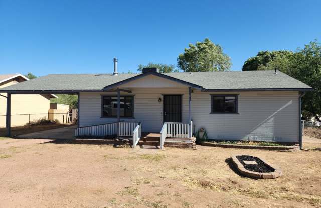 Adorable 2 bed / 2 Bath with large carport photos photos