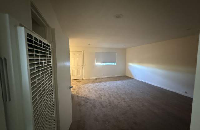 16685 Crenshaw Blvd Unit 4 photos photos