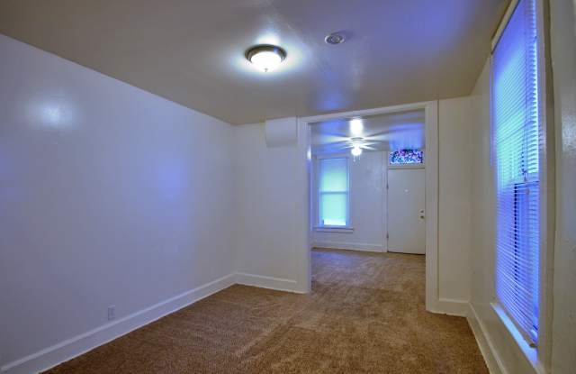 2505 Glenarm Place Gallery 3