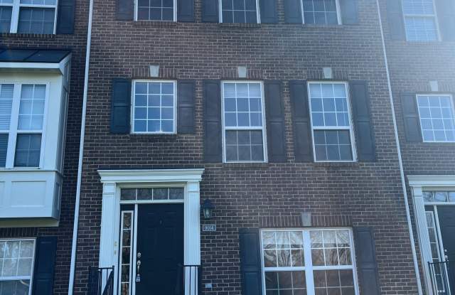 9014 Mercer Drive Gallery 2
