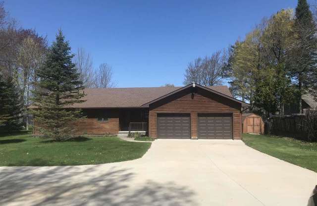 41703 Half Moon Beach - 41703 Half Moon Beach Road, Houghton County, MI 49916