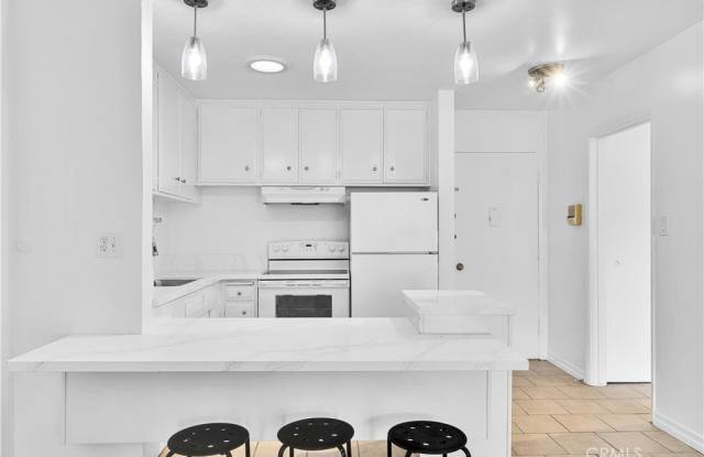 320 S Gramercy Place photos photos