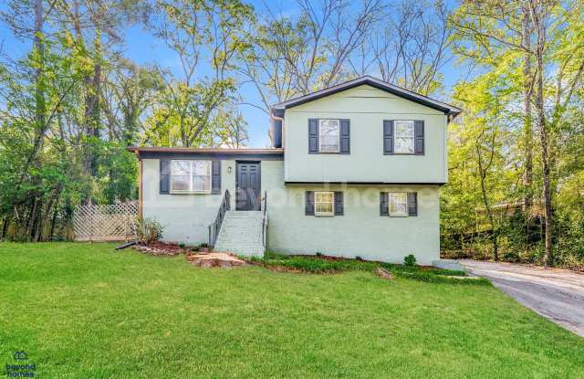 Beautiful 3 Bed 2 Bath Home in Hoover - Just what you are looking for! - 3447 Meadow Woods Drive, Hoover, AL 35216 Beautiful 3 Bed 2 Bath Home in Hoover - Just what you are looking for! - 3447 Meadow Woods Drive, Hoover, AL 35216