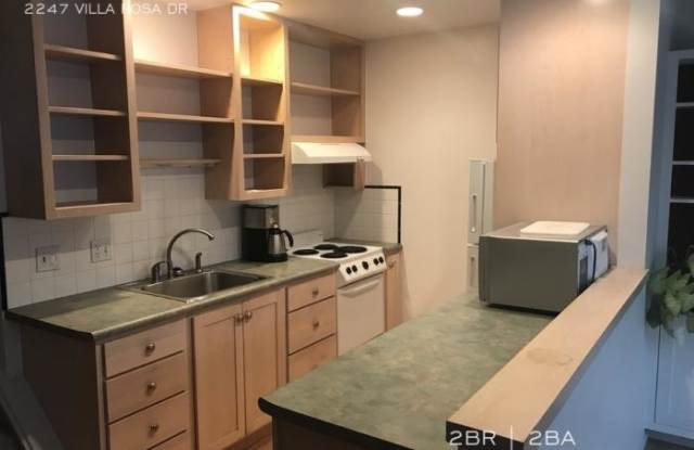 2247 VILLA ROSA DR Gallery 4