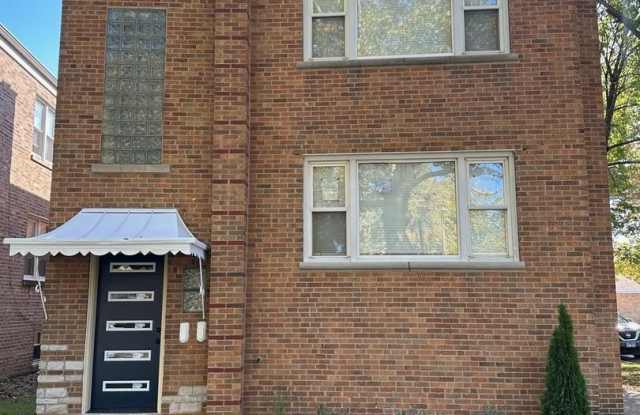 5359 W Schubert Avenue Gallery 1