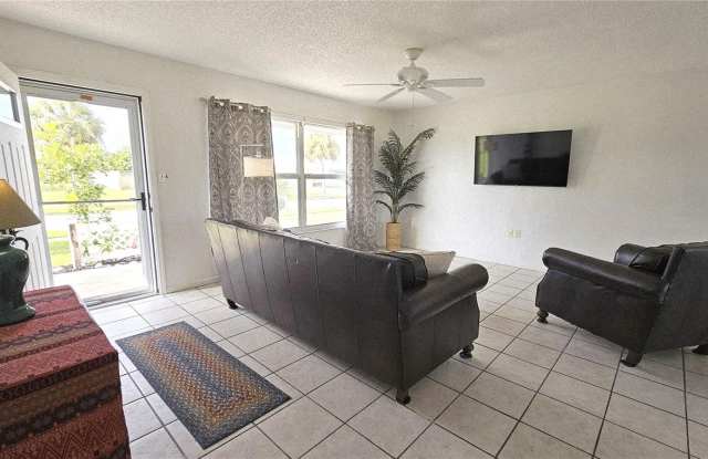 13398 BALLON Avenue Gallery 4