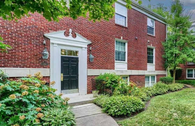 319 HOMELAND SOUTHWAY unit: 2B photos photos