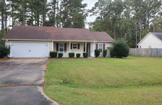 Newly Renovated 3 bedroom, 2 bath unit with fenced in yard and 2 car garage. Recently Reduced to $1475 - 237 Lemonwood Drive, Craven County, NC 28532