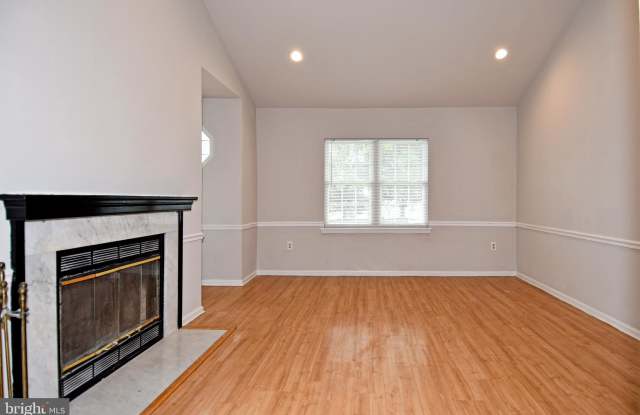 12227 WADSWORTH WAY Gallery 3