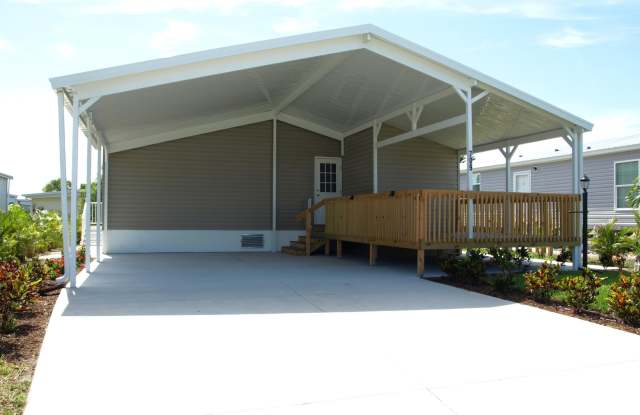 709 Lark Drive Gallery 3