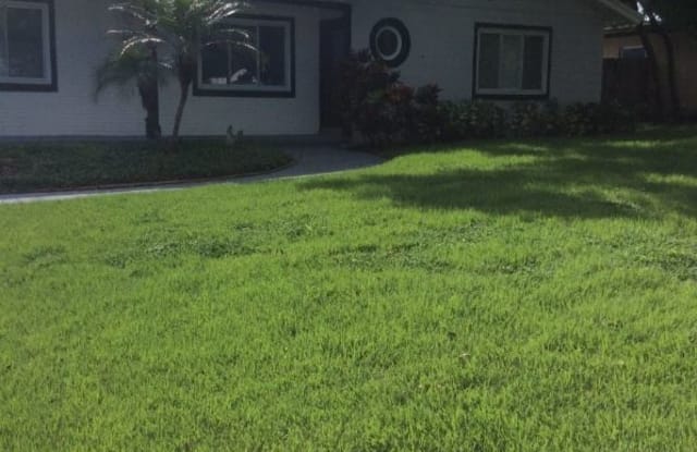 1401 Silverstone Ave - 1401 Silverstone Avenue, Orlando, FL 32806
