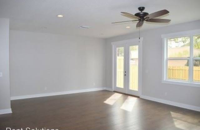2410 W Carmen St, #2 Gallery 3