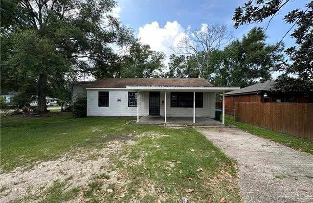 141 ROSEWOOD Drive photos photos