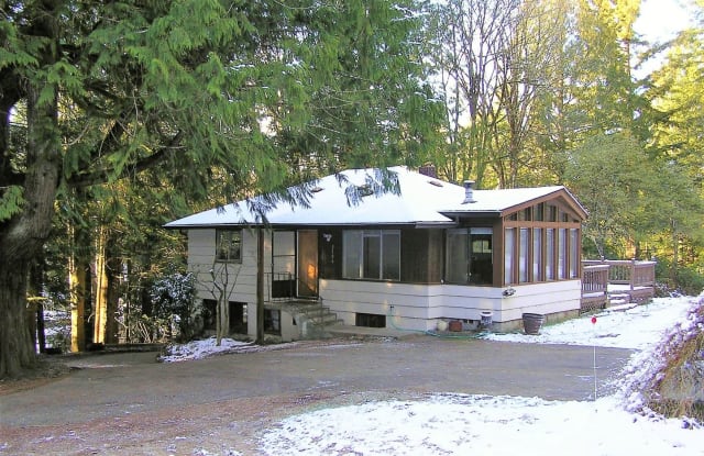 2601 Northlake Way NW - 2601 Northlake Way Northwest, Erlands Point-Kitsap Lake, WA 98312