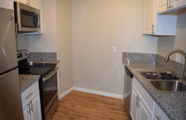 6049 Northcrest Unit 4 - 6049 Northcrest Circle, Carmichael, CA 95608