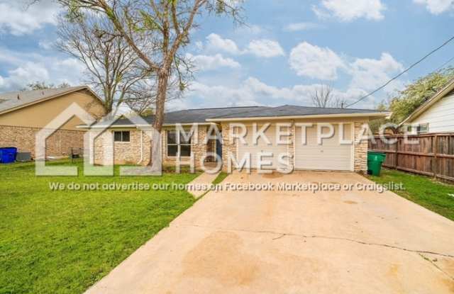 2105 E Riviera Dr photos photos