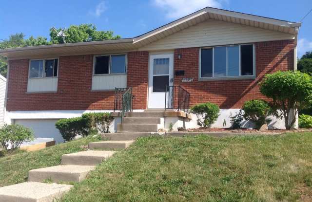 Lovely 3 Bedroom Ranch in Delhi on quiet street. Gallery 1