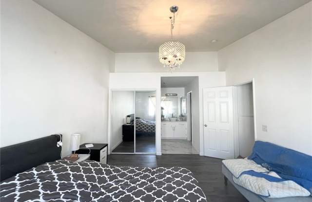 17880 Graystone Avenue Gallery 2