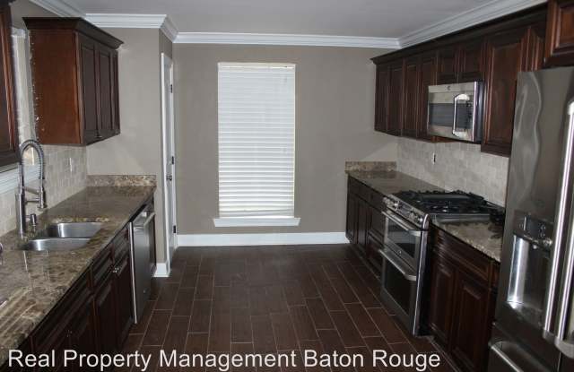3932 Hillmont Dr. Gallery 3