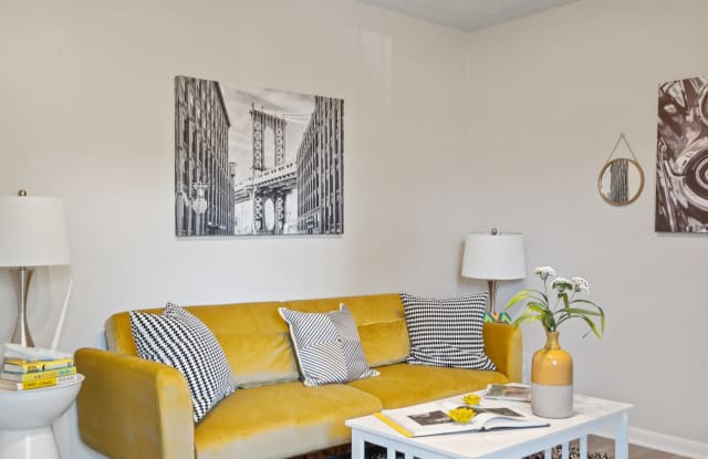2542 Bradford Court Gallery 4