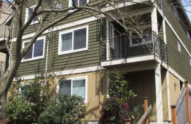Gorgeous 3 bedroom 3 1/2 bath in Queen Anne! - 2850 14th Avenue West, Seattle, WA 98119