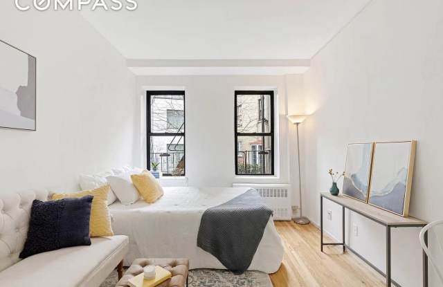 49 Morton Street Gallery 3