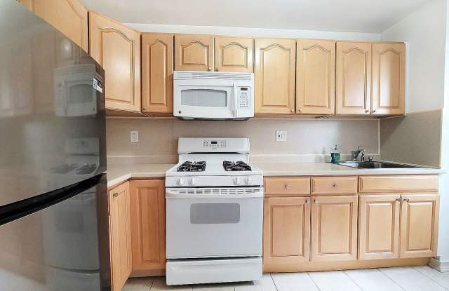 10528 65th Ave Apt 6F Gallery 3
