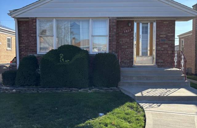 3827 W 82nd Street - 3827 West 82nd Street, Chicago, IL 60652