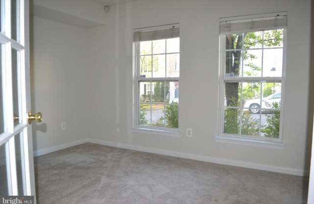 44254 SUSCON SQUARE Gallery 4