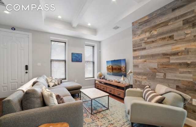 730 Quincy Street photos photos
