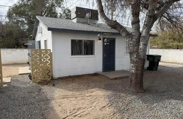 3950 E Justin Ln Gallery 2