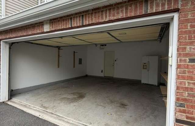 222 Hidden Lake Drive Gallery 3