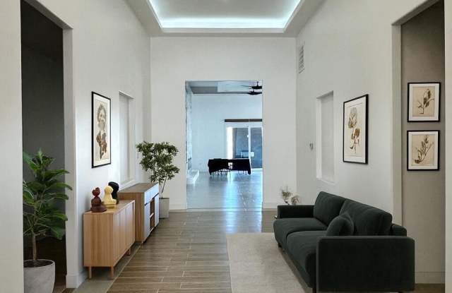 11337 ARDELLE Avenue Gallery 2