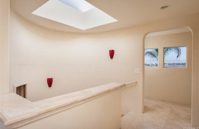 2301 Irvine Avenue photos photos