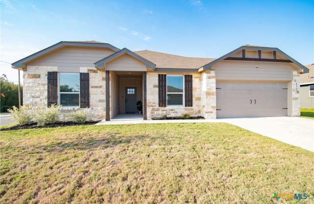 8405 Glade Drive Gallery 2