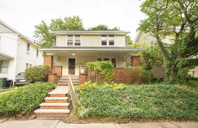 1442 Plain Ave Ne photos photos