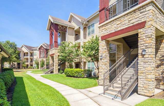 Northgate Oaks Gallery 2