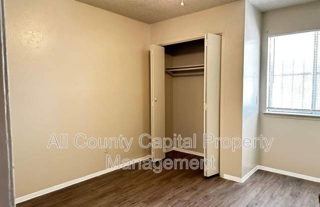 1102 Hickory Grove Dr, #A, Gallery 2