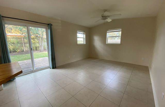 965 SAILFISH DR Gallery 4
