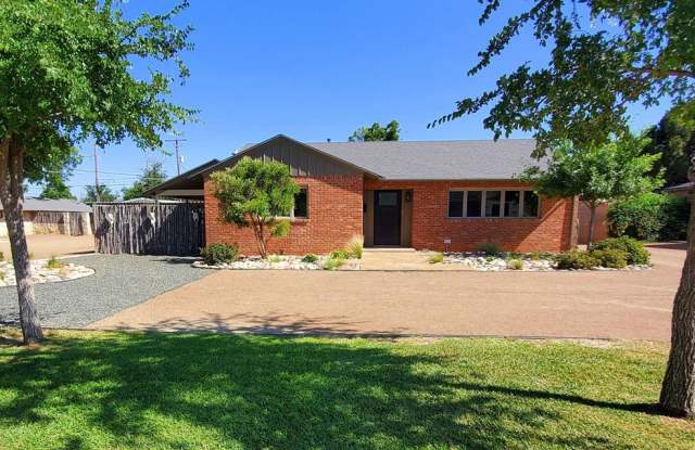 1801 W Ohio Ave - 1801 West Ohio Avenue, Midland, TX 79701
