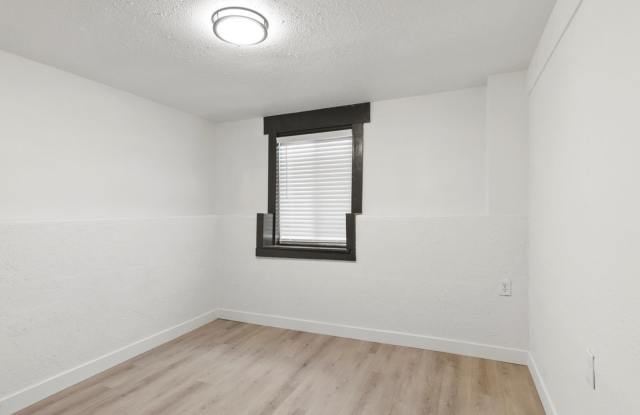 242 South Canosa Court - B Gallery 2