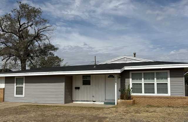 1711 Doran Drive photos photos