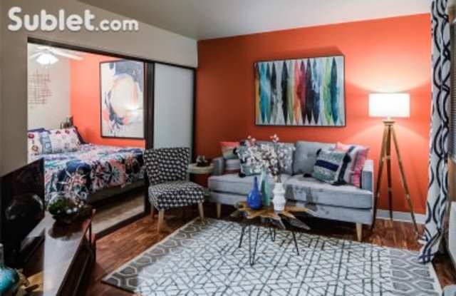 1811 Lafyette Place - 1811 Lafayette Place, Columbus, OH 43212