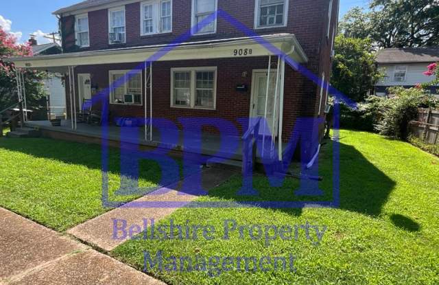 Freshly Renovated 3 Bed, 1 Bath Duplex – Great Berry St Location! photos photos