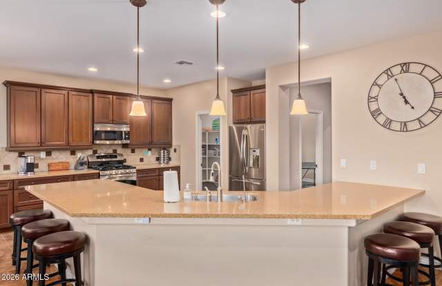 16367 N 183RD Drive Gallery 4