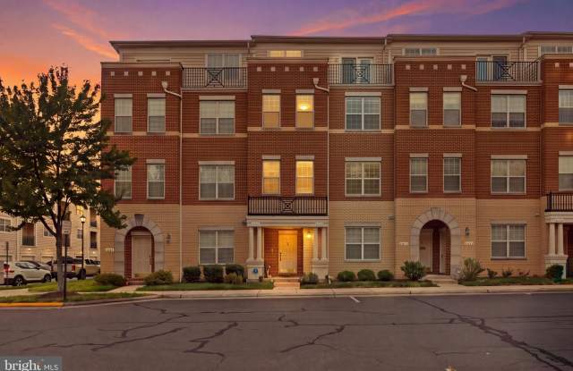 22725 BEACON CREST Terrace Gallery 1