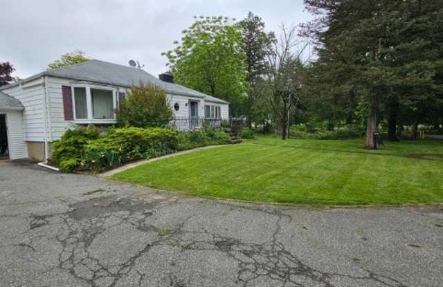 828 Tabor Rd photos photos