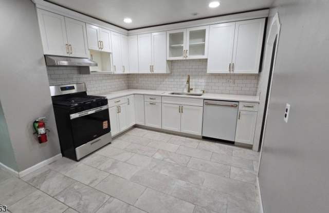 175 E 23Rd St photos photos