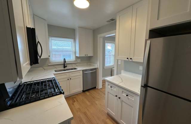 375 Central Ave - 375 Central Avenue, Highland Park, IL 60035