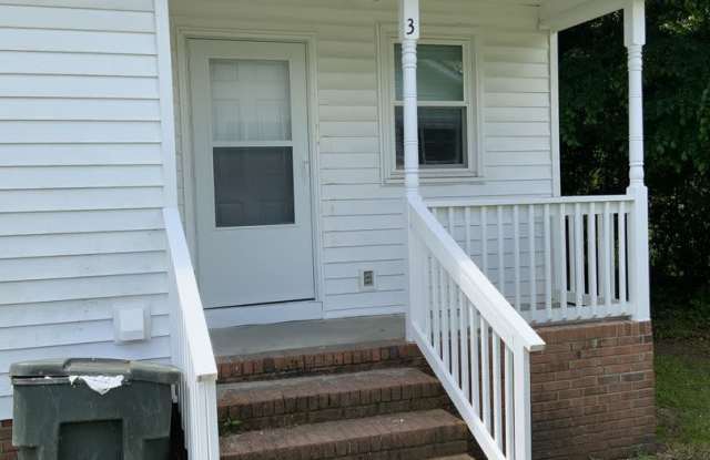 2 Bedroom 1 bath Apt Gallery 3